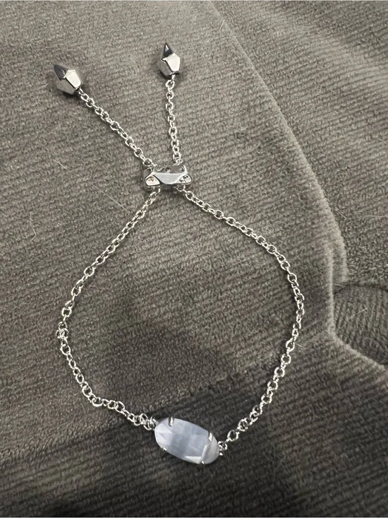 Adjustable Silver Chain Bracelet with Grey Stone