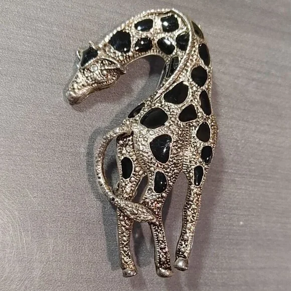 Giraffe Enamel Crystal Lapel Pin Brooch