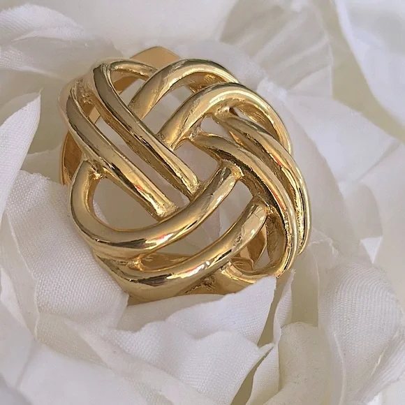 Estate Lieba USA Gold Plated Knot Fur Clip | Sweater/Scarf Clip Brooch GUC