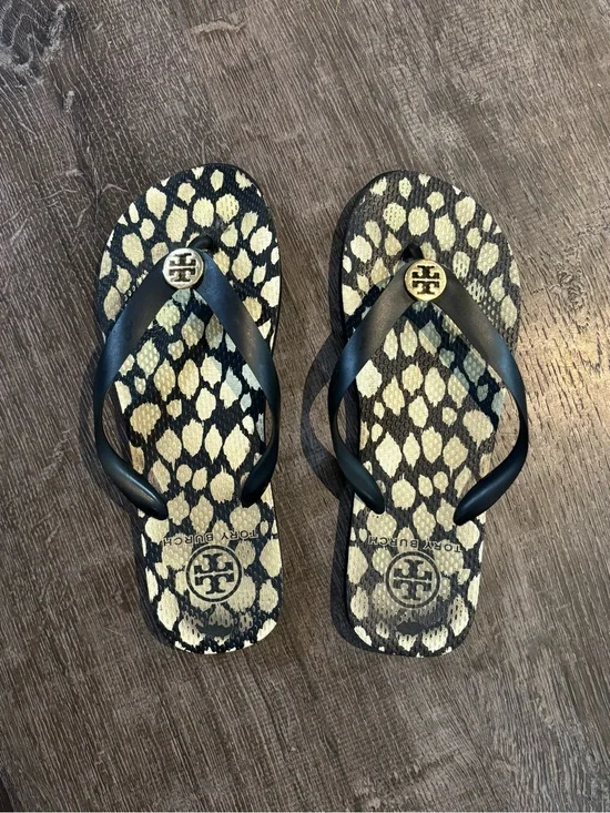 Tory Burch Black & Cream Animal Print Flip Flop Sandals Women’s Size 7