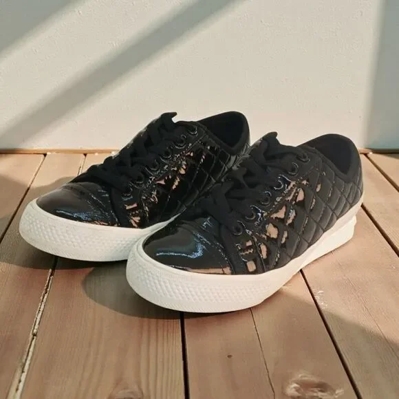 Tory Burch Womens Black Quilted Leather Fashion Sneakers - Size 6.5