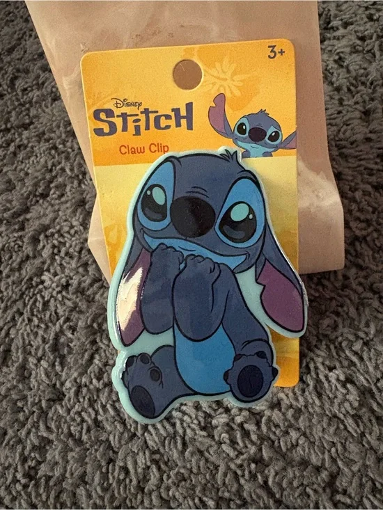 NWT Disney’s Stitch cute pose themed claw clip