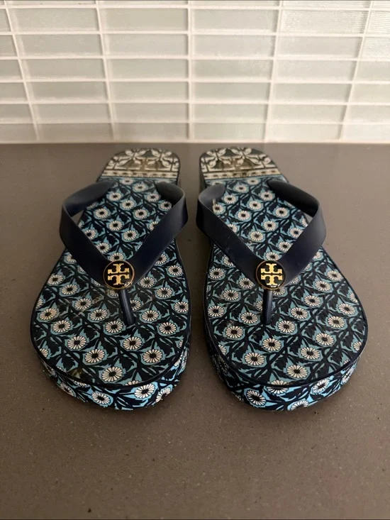 Tory Burch Navy and Light Blue Floral Platform Thong Sandals