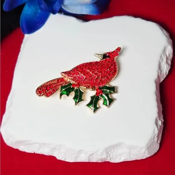 Red Cardinal Rhinestone Brooch – Holly Leaf Scarf Pin NWT Memorial Jewelry Gift