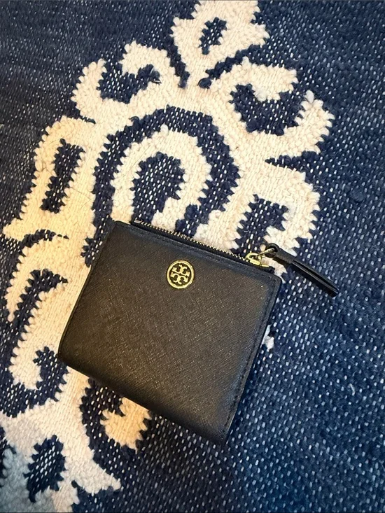 Tory Burch navy Leather Zip Card Wallet with Gold Logo
