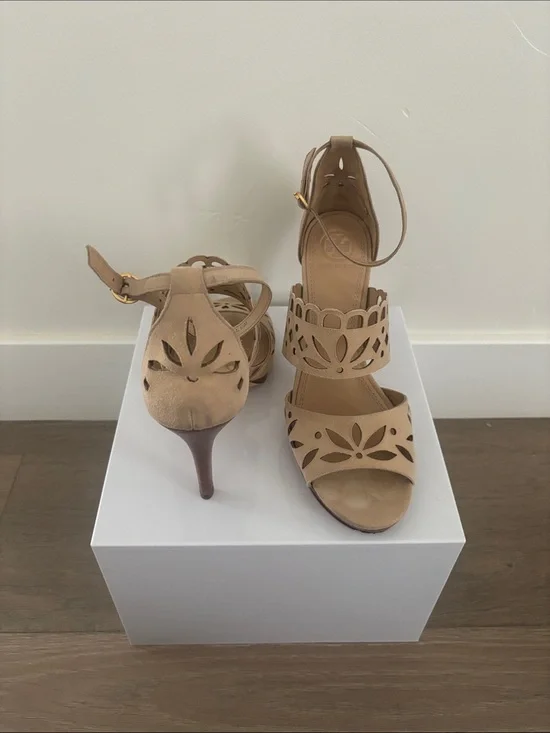 Tory Burch Beige Scalloped Laser-Cut Ankle-Strap Heels