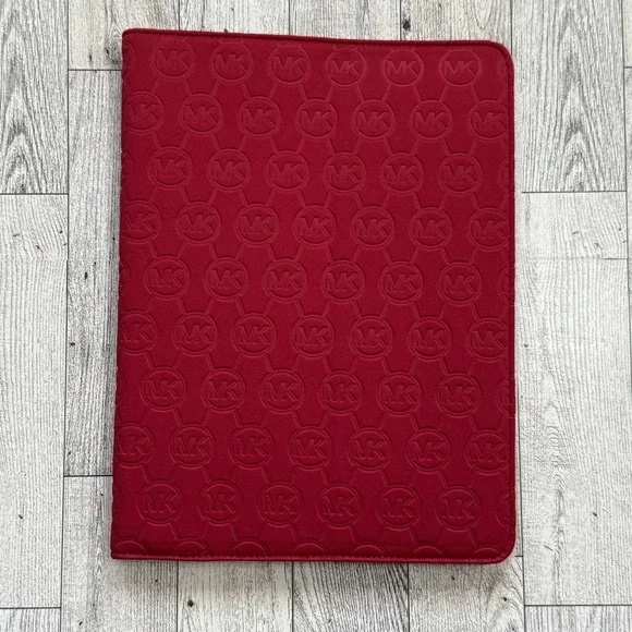 NEW-MICHAEL KORS ELECTRONICS RED QUILTED NEOPRENE‎ iPAD TABLET SLEEVE CASE LOGO