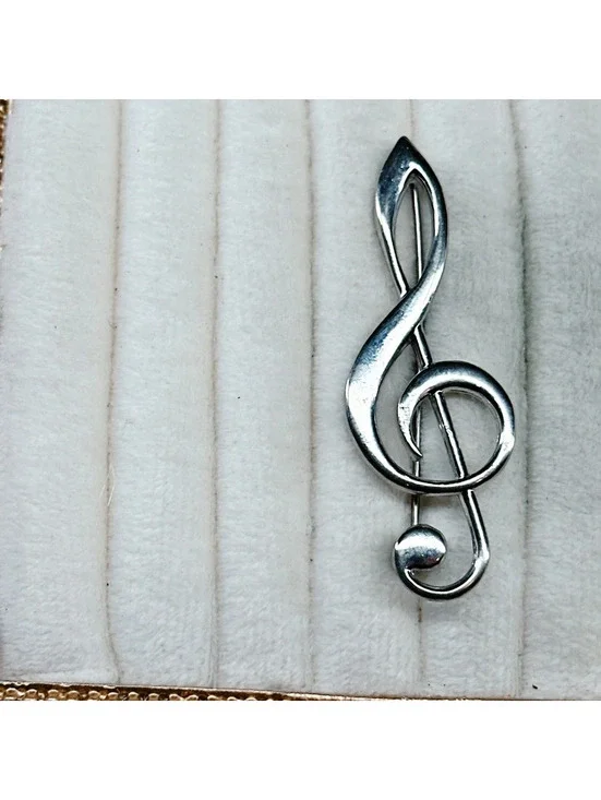 381u. Silvertone Treble Clef Music Brooch