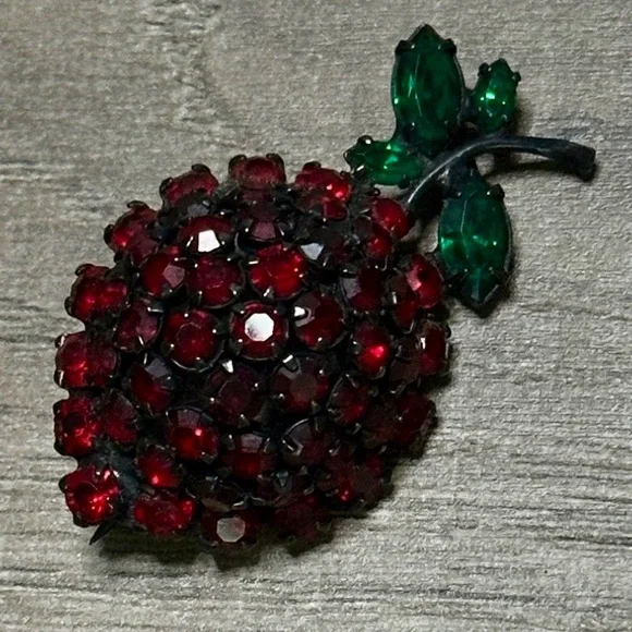 Vintage Joseph‎ Warner Rhinestone Berry Brooch Dark Red Strawberry Japanned Pin