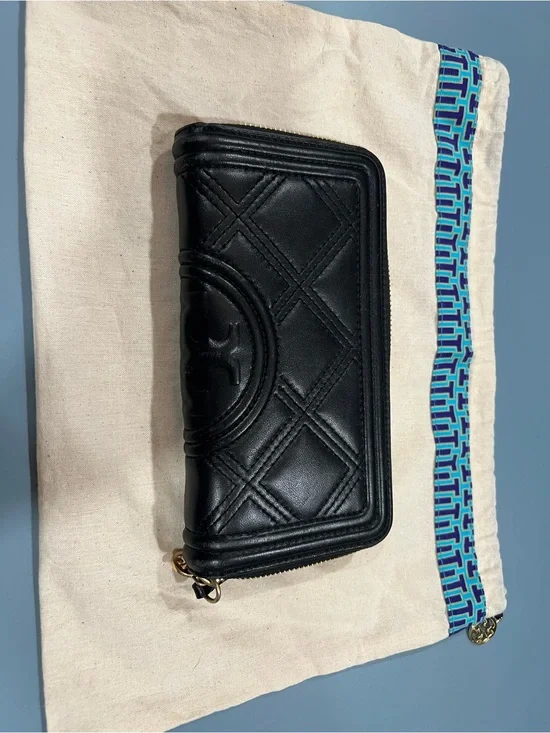 Tory Burch Black Quilted Zip-Around Wallet with Logo Medallion