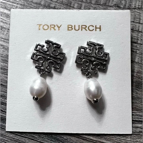 Tory Burch Britten Pearl Drop Earring