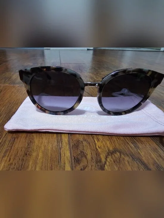 Tory Burch Tortoise Shell Sunglasses - Brown Gradient Lenses