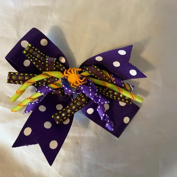 Girls Halloween hair bow clip