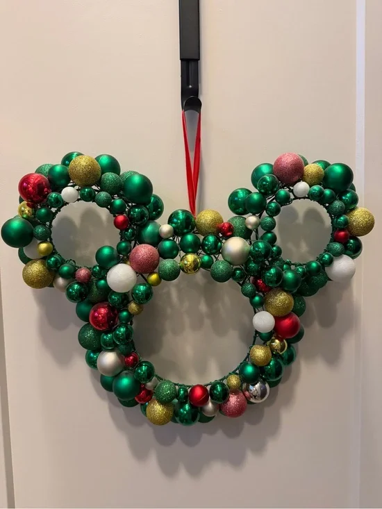 Disney Mickey Christmas Holiday Bulb Ornament Wreath