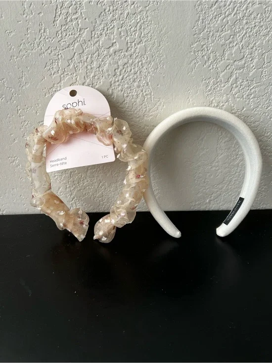 NWT Cute Headband Bundle in Cream & White