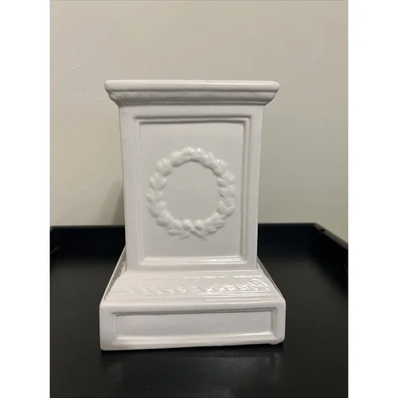 Vintage White Ceramics Bombay Pedestal Planter Stand Embossed Holiday Wreath 8
