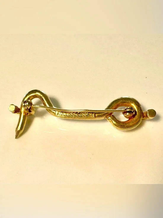 Vintage Signed ACCESSOCRAFT Hook & Eye LATCH PIN/Brooch~Gold Tone