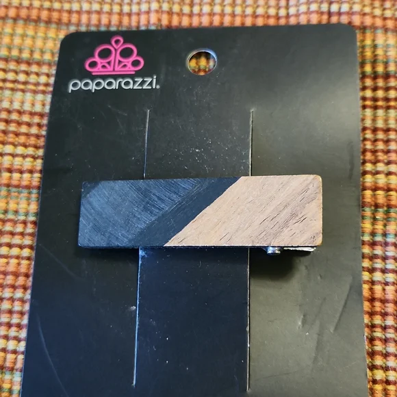 Black/wood look Hair clip