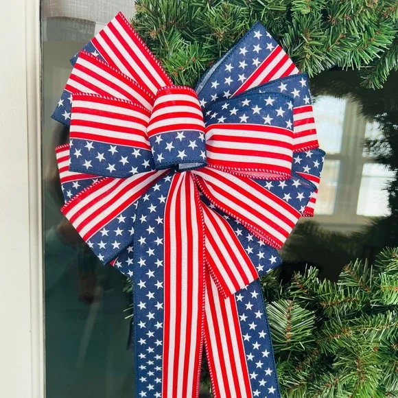Patriotic Red, White, and Blue Flag Pattern Bow