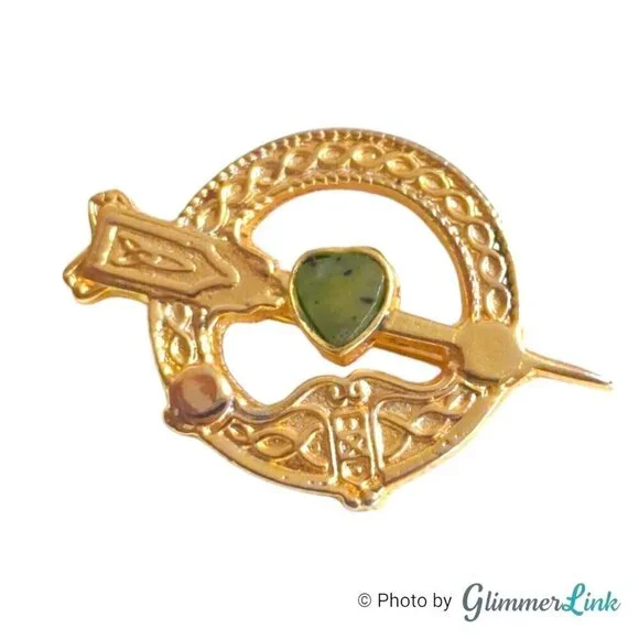 Celtic Tara Green Connemara Marbled Heart Gold Tone Brooch