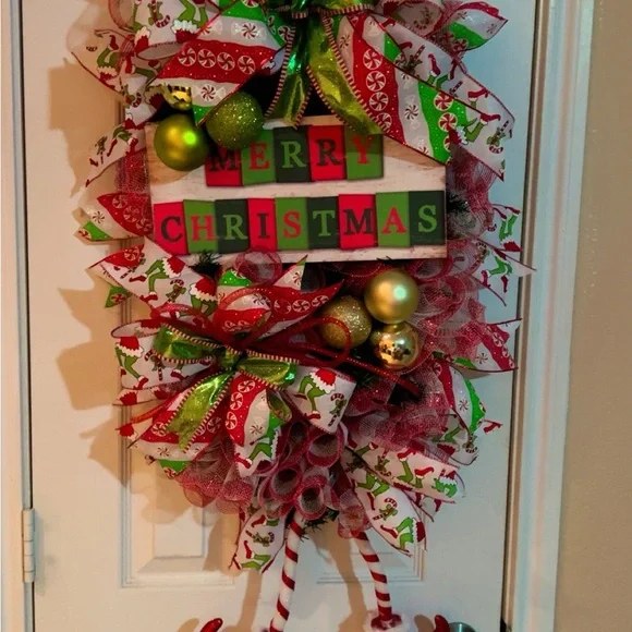 Festive Christmas Wreath with Red and Green Accents