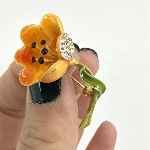 Vintage Kramer Pave Rhinestone Orange Green Enamel Flower Gold Tone Pin Brooch
