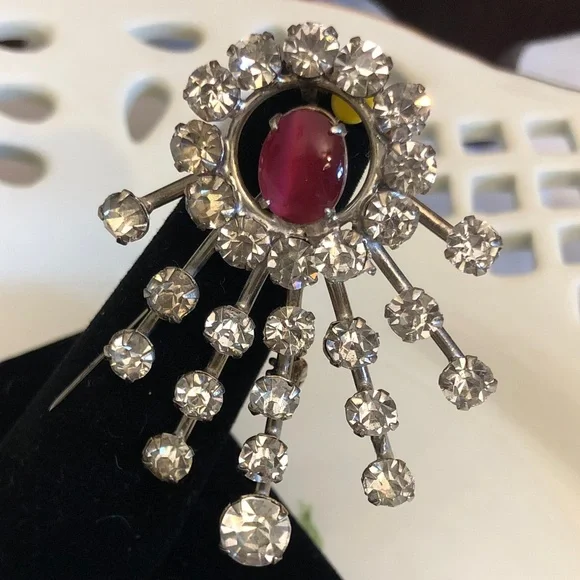Atomic Cats‎ Eye and Rhinestone Brooch