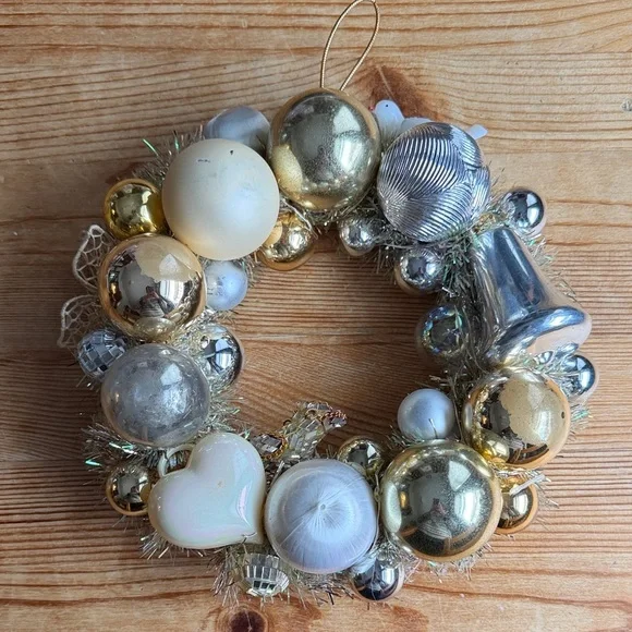 Vintage Ornament Holiday Wreath