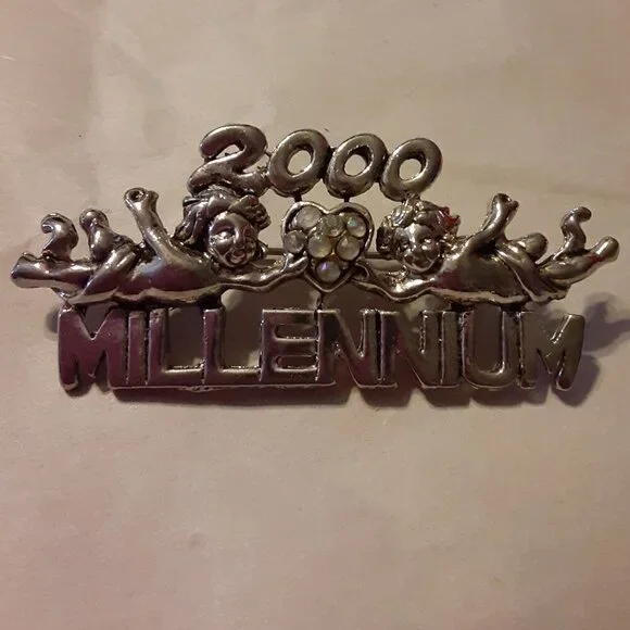Vintage Millenium 2000 Brooch