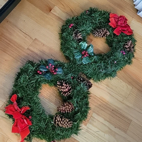 Set of 2 wreaths
