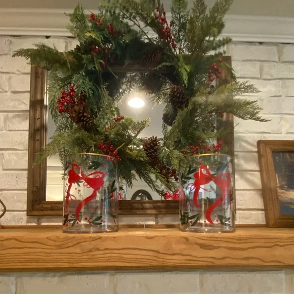 NWT Viral HomeGoods Candle Hurricane x 2 with painted red bows and holly