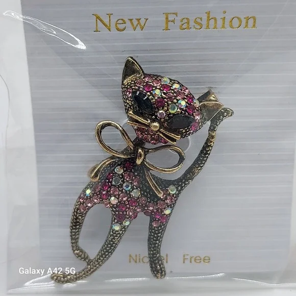 Sparkling Cat Brooch Rhinestone Enamel Pin‎ Vintage Style Jewelry Gift