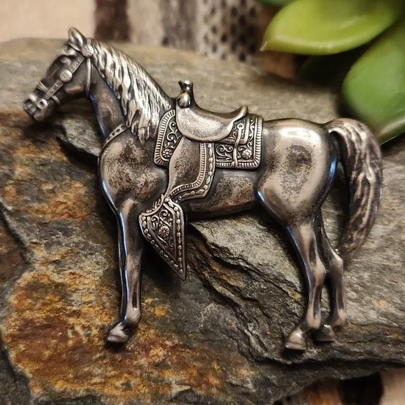 Sterling Silver Horse Brooch - Western Wear