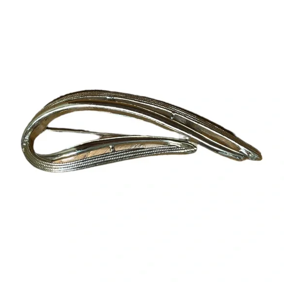 ✨ 3/$15 ✨ Sarah Coventry Silver Toned Mid Century Brooch