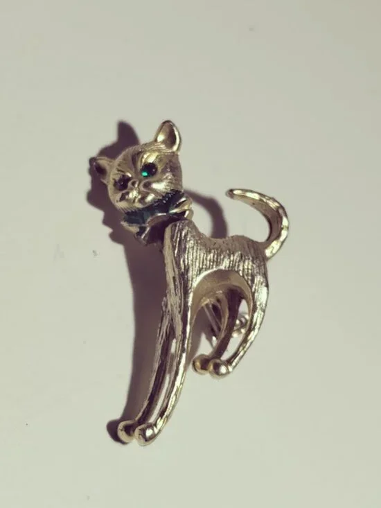 Gold Tone Cat Rhinestone Brooch Pin