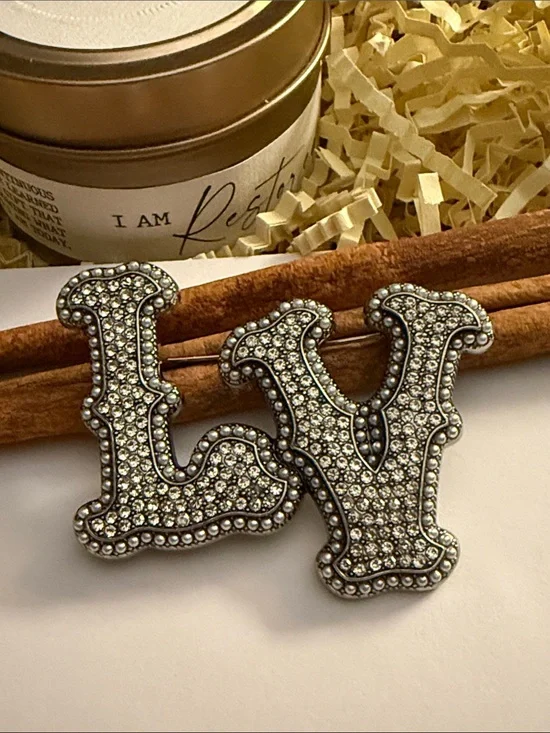 Fashion Jewelry Silver Crystal 'LV' Letter Brooch Pair