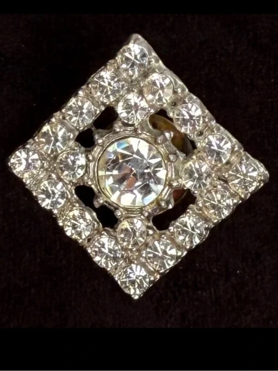 Vintage Silvertone Crystal Bling Brooch Pin