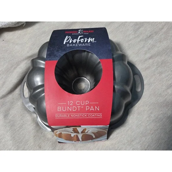 Nordic Ware Proform 12 Cup Bundt Pan Nonstick Fluted Cake Mold Grey Made in USA