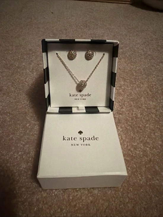 NIB Kate Spade Yours Truly Pave Studs & Mini Pendant Boxed Set