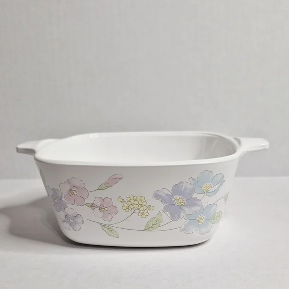 Vintage Corning Ware Pastel Bouquet Casserole Dish P-43-B‎ Pyroceram Floral