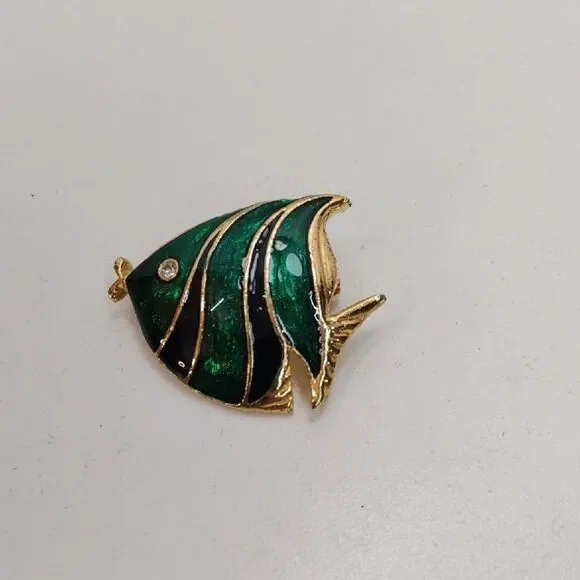 Black And Green Enamel and Gold Tone Fish Brooch