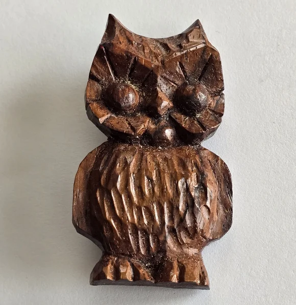 Vintage owl brooch carved wood bird brown cottage cottagecore pin