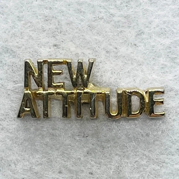 🔮‎ 5/$25 Vintage New Attitude Pin