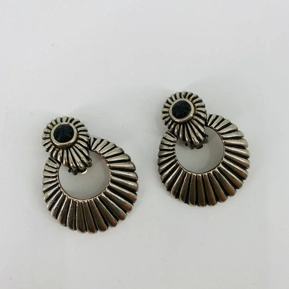 Boho Clip On Earrings Women OS Silver Black Ribbed Door Knocker Vintage