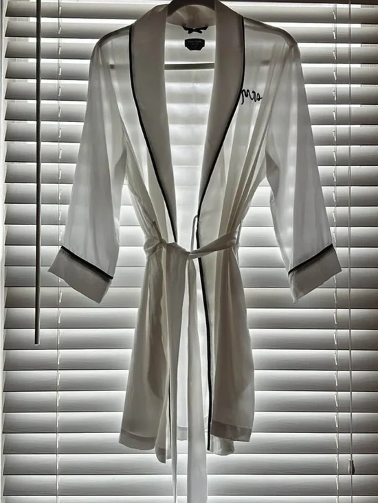 kate spade White Robe with Black Piping