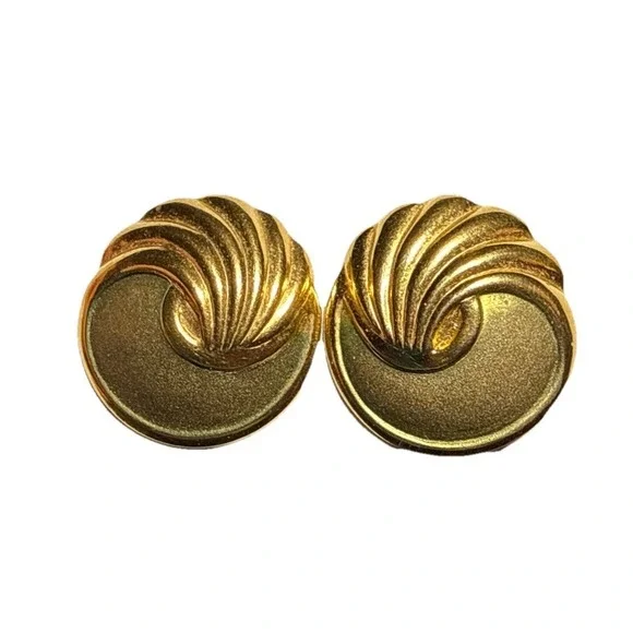 Vintage Olive Green and Gold Tone Stud Pierced Earrings J15-15
