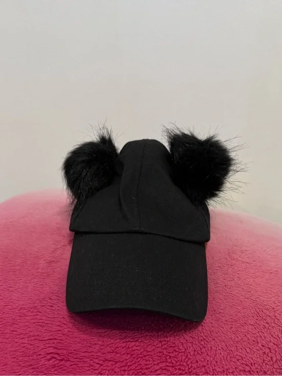 Mickey mouse hat for teengirl