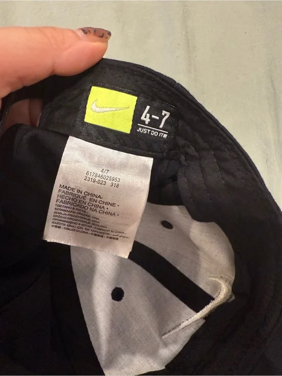 Nike hat for kid