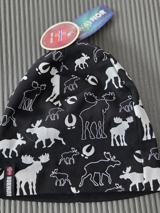 Norway Nor Black/White Moose Print Beanie One Size Stretch New With Tags