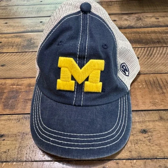 Top of the World Michigan Wolverines Trucker Hat Youth OSFA Navy Blue Solid Mesh